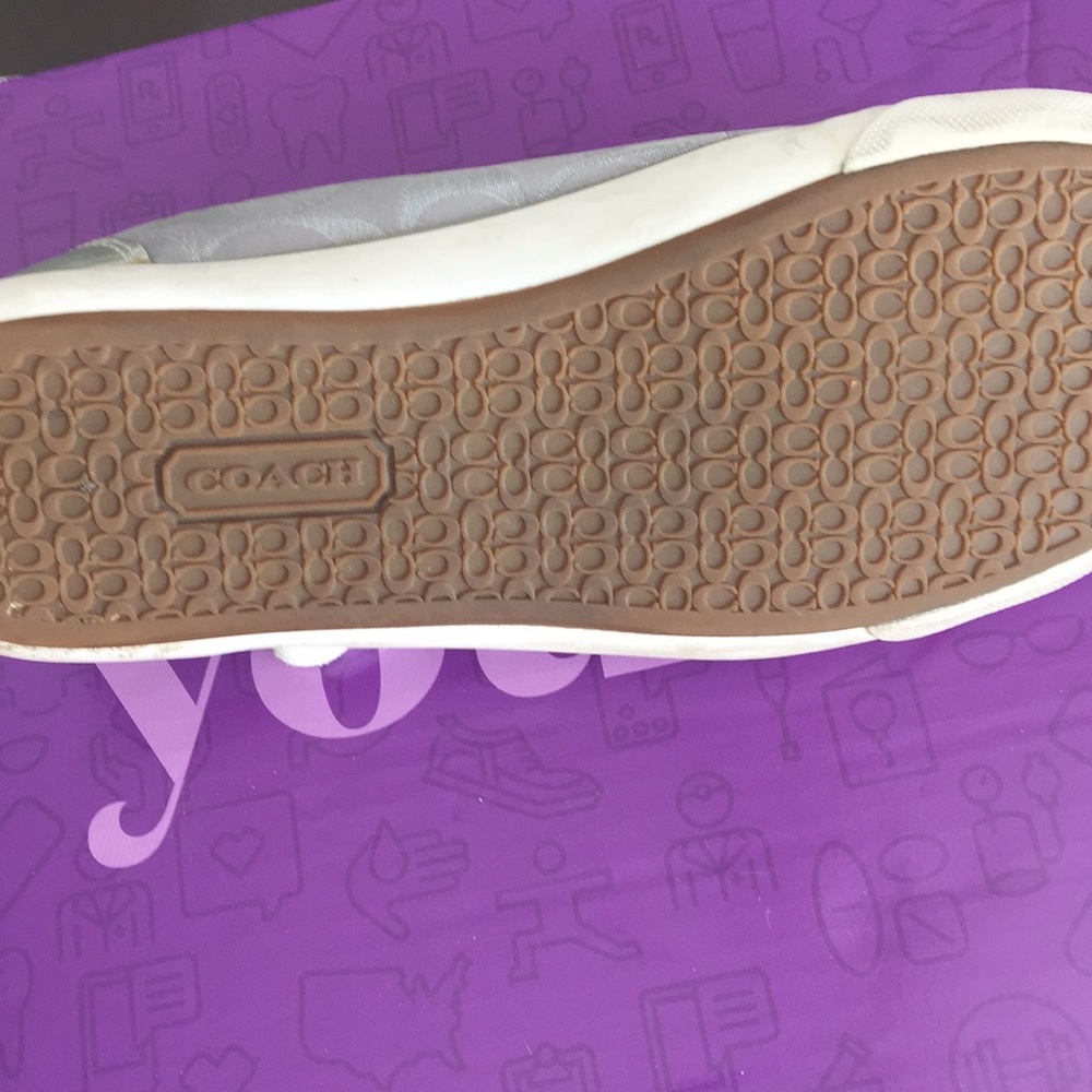 Sneakers - Picture 3 of 3